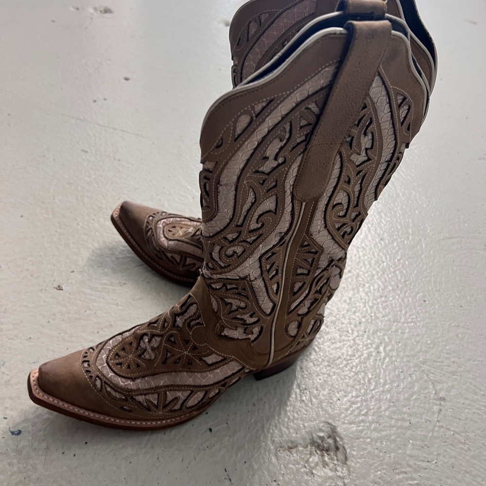 JB Dillon women’s boots